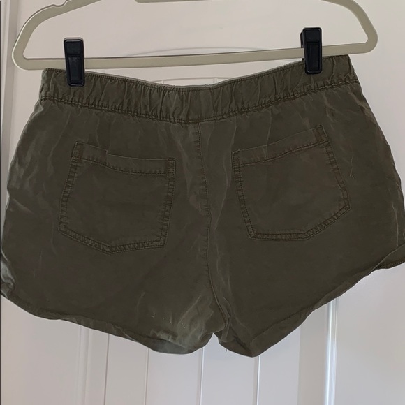 Old Navy soft shorts - Picture 2 of 2